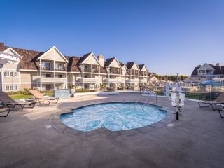 Carlsbad Resort Hotel Courtyard Jacuzzi